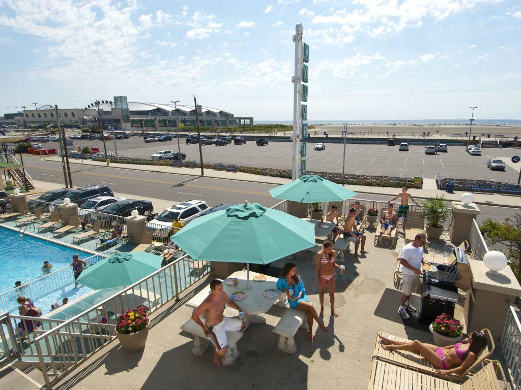 Aquarius Oceanfront Inn ไวลด์วูด ภายนอก รูปภาพ
